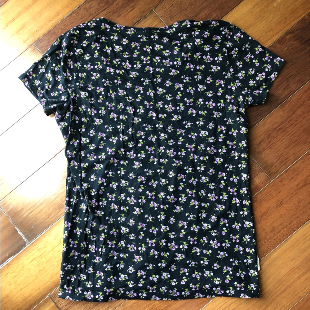 Uniqlo x Laura Ashley Limited Archive Collection T-Shirt - Picture 12 of 12